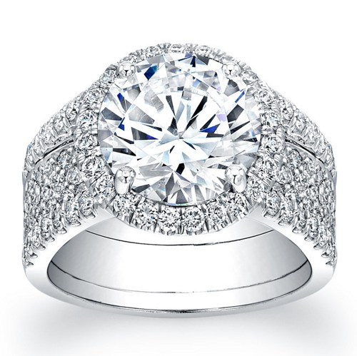 14kt_round_diamond_halo_engagement_ring_1_33_ctw_w_3ct_rd_sapphire_ctr_131b9ff7
