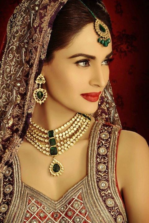 Pakistani-Indian-Bridal-Jewellery-Designs-Collection-9