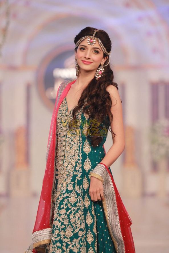 zainab-chottani-at-bridal-couture-week-2013-day-2-8